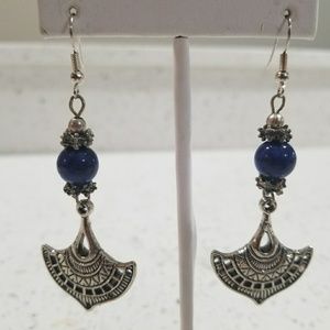 Brand new Beautiful  silver chandelier earring,